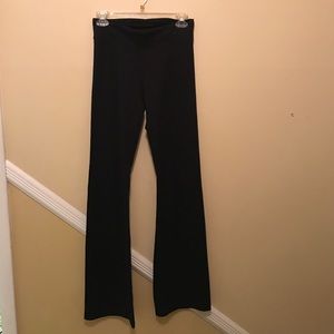 Victoria’s Secret: yoga pants